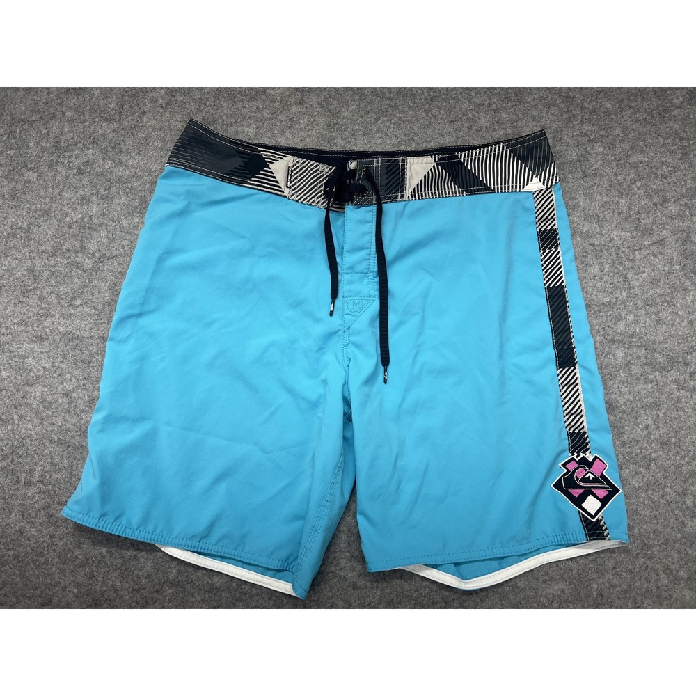 Quiksilver Board Shorts Mens 34 Blue X Patch Quick Dry Swim Trunks Surf Beach - Picture 1 of 9